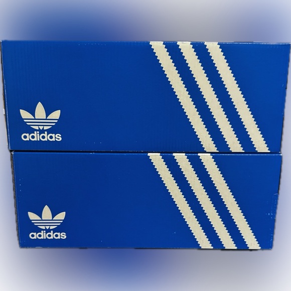 Black and White Men's Sneakers Adidas Tyshawn Low size 11 packed and ready! - Picture 11 of 11